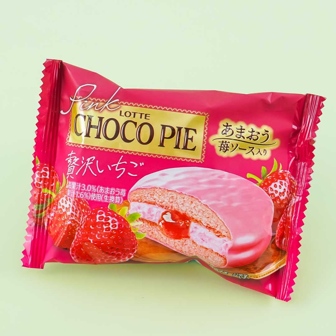 Lotte Choco Pie – Luxury Strawberry