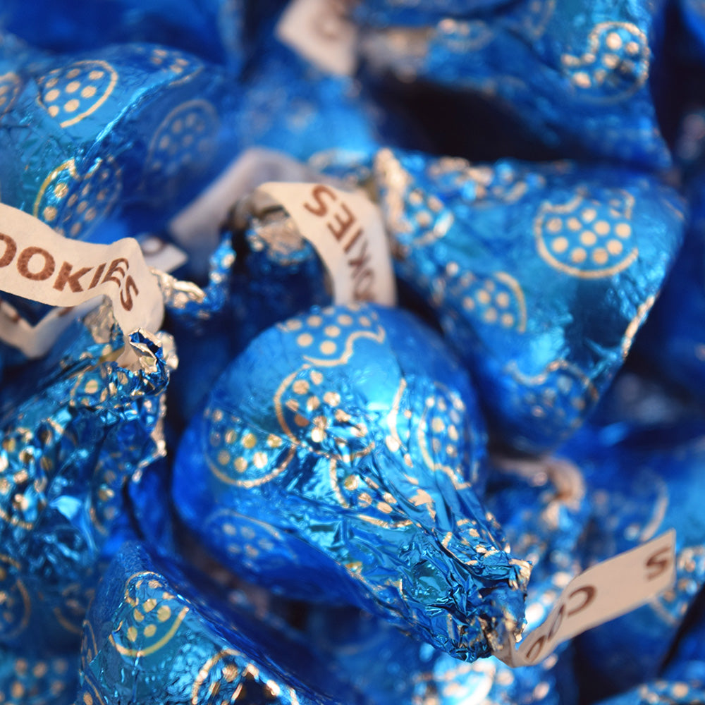 Blue Hershey’s Kisses – Cookies ‘n’ Creme