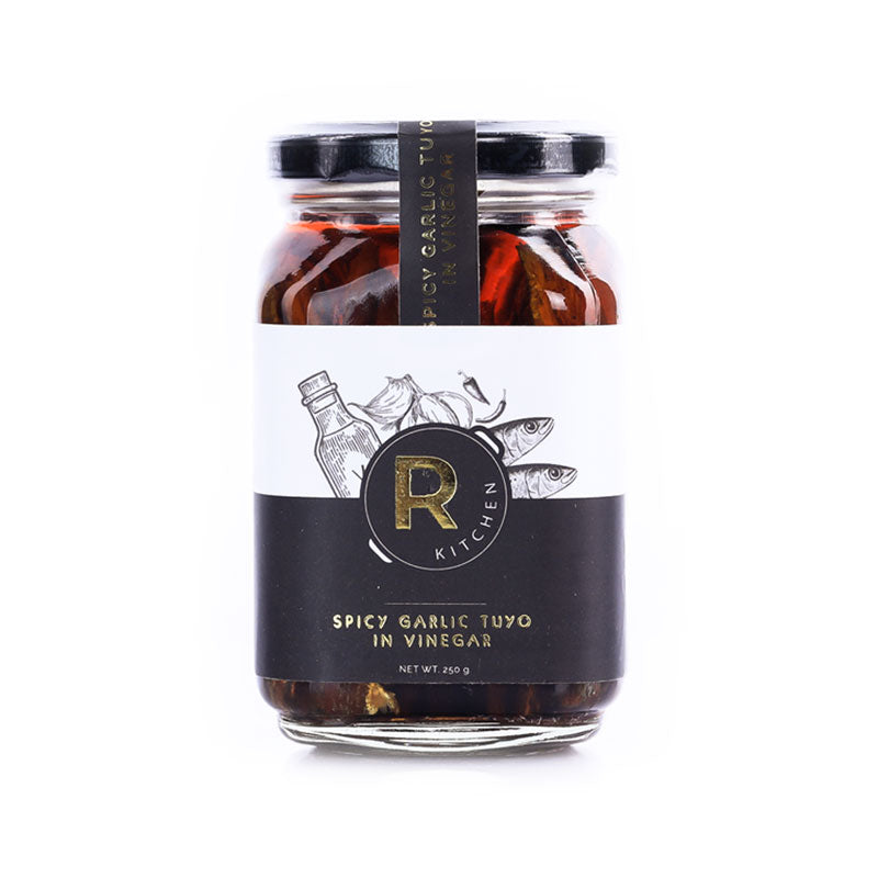 R Kitchen – Spicy Garlic Tuyo in Vinegar – Gourmet Pasteurized Bottled Deboned Dried Herring – 250 G