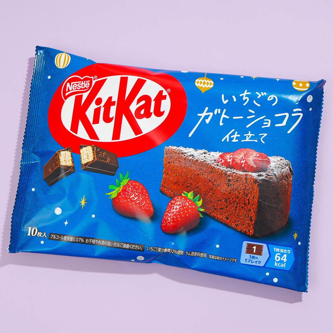 Kit Kat Chocolates – Strawberry Chocolate Cake
