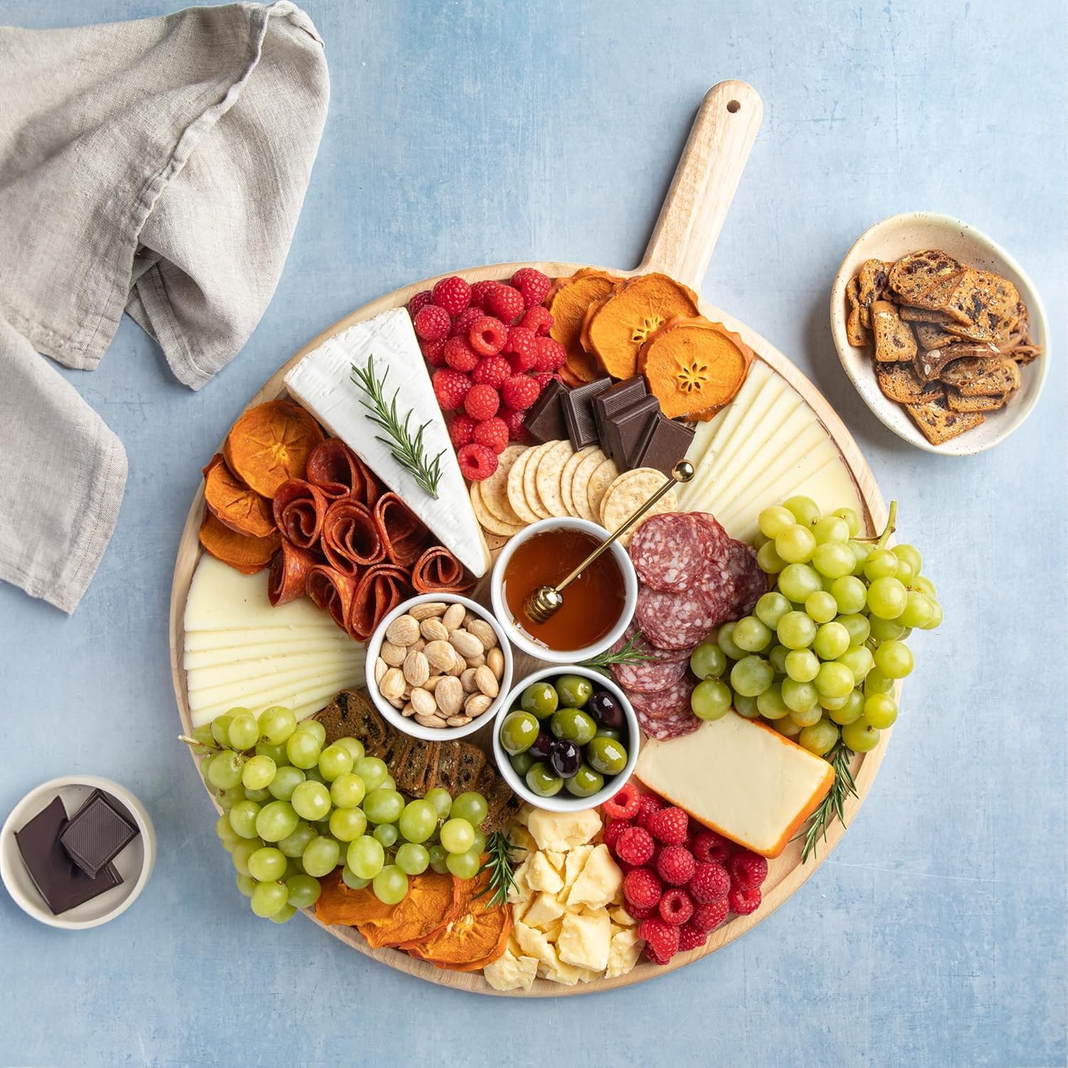 Meg Quinn Cheese Map Board – Round Board with Handle