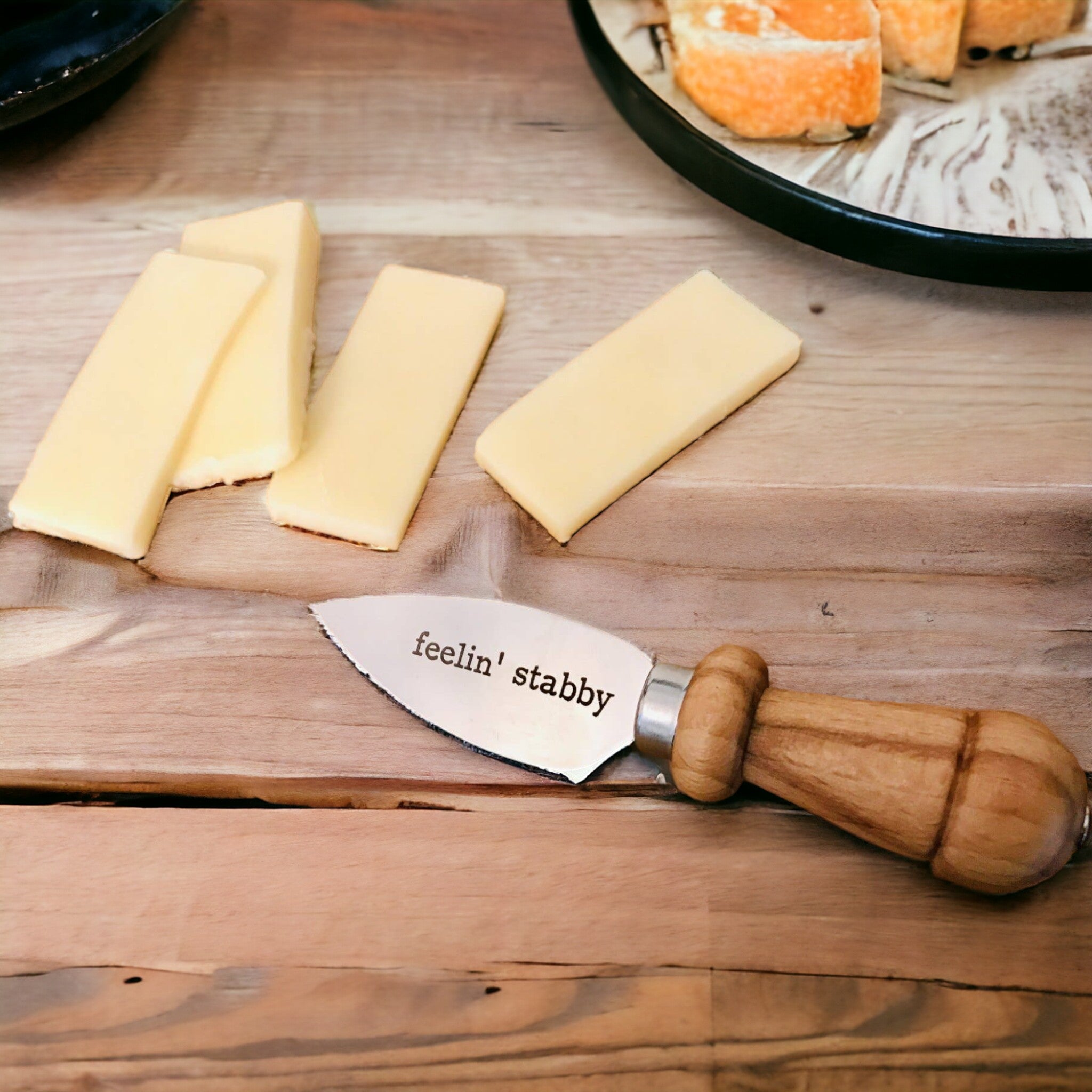 Buffalovely – Feelin’ Stabby Cheese Knife