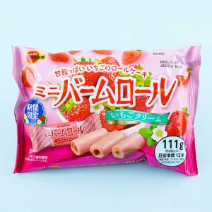 Bourbon Mini Baum Roll Snack Pack – Strawberry Cream