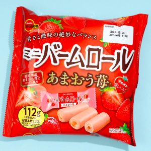 Bourbon Mini Baum Roll Cake Snacks – Amaou Strawberry