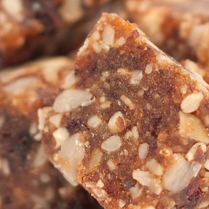 Chunks of Energy Raw Lemon Pomegranate | Vegan & Gluten-Free